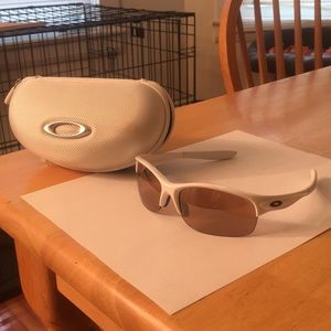 Women’s Oakley Commit sunglasses